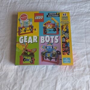 LEGO Gear Bots Set with Blue, Yellow, and Red Elements